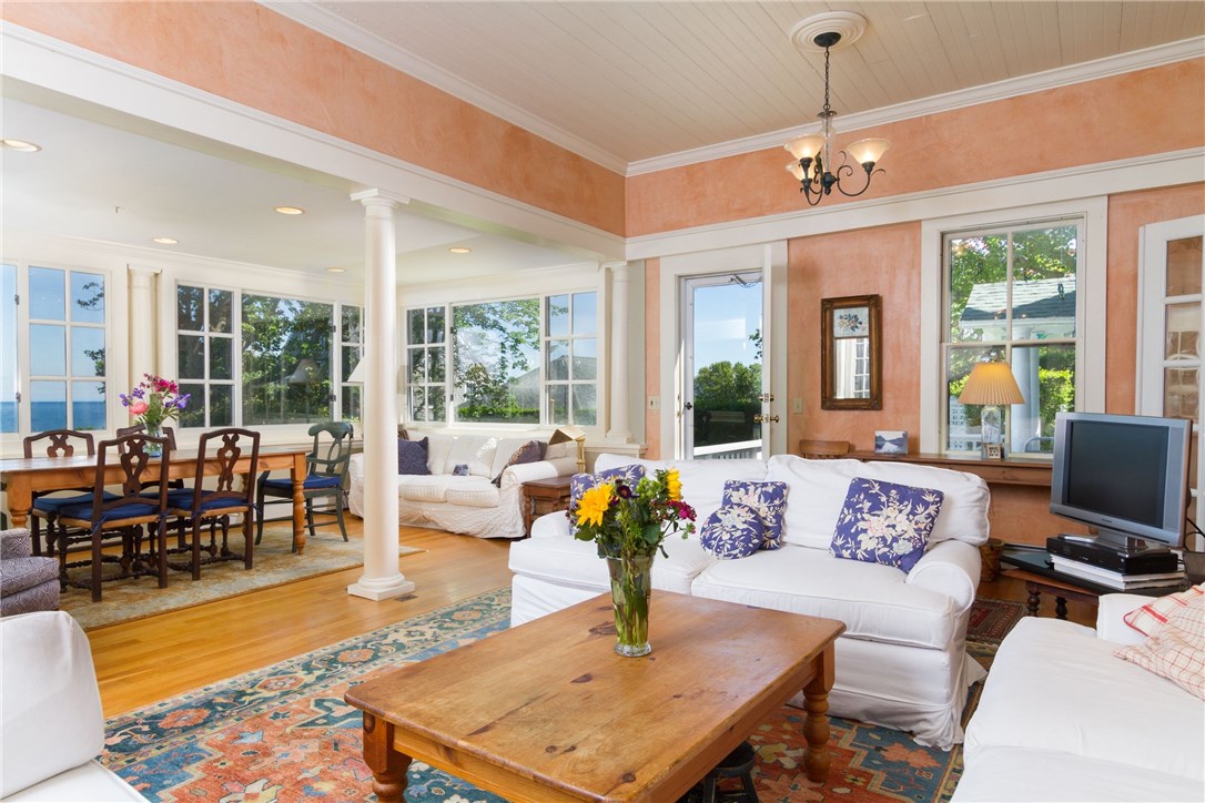 348 Ocean Road Narragansett, RI 02882 - Photo 9 of 40