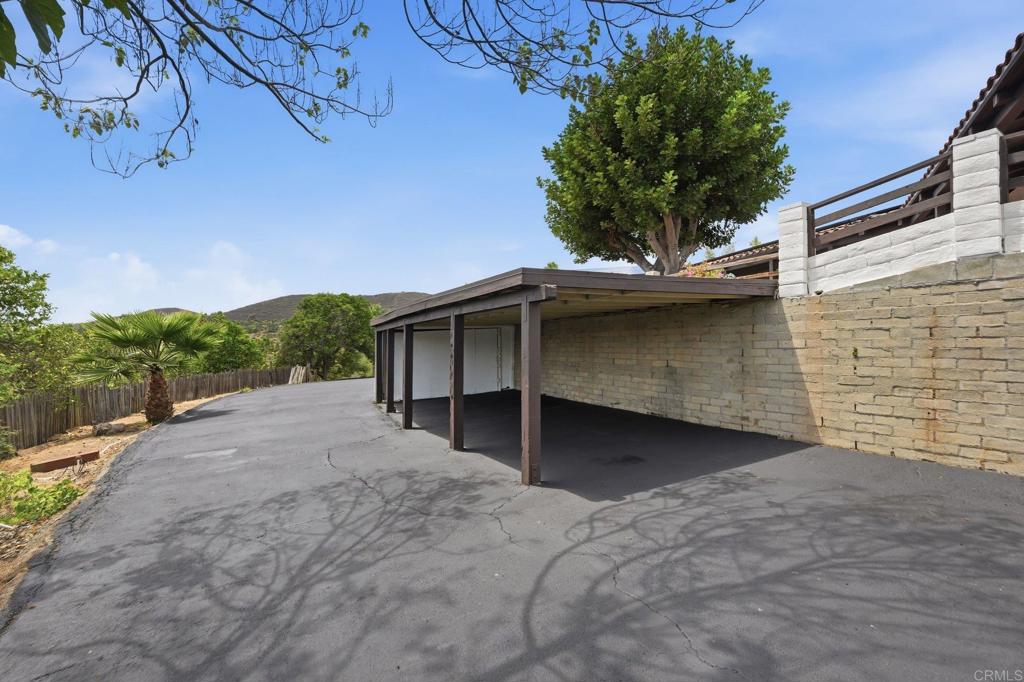 1765 Robinhood Road Vista, CA 92084 - Photo 35 of 58