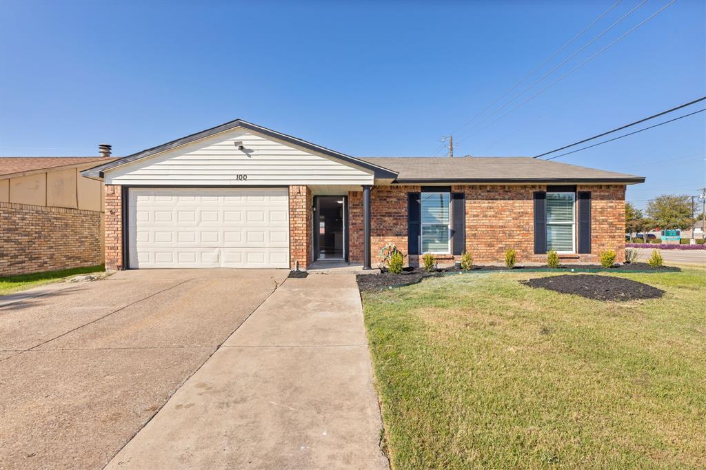 100 West Way Drive Allen, TX 75002 - Photo 29 of 31 COME ON IN... WELCOME HOME! NEW GARAGE DOOR NOT SHOWN!