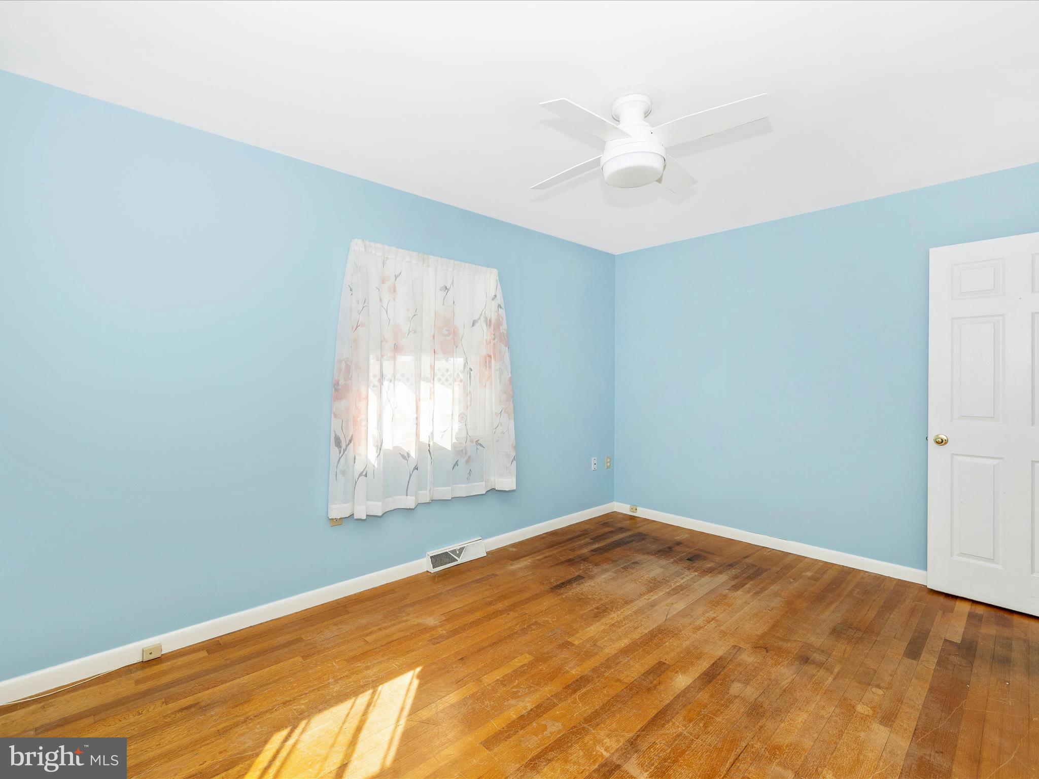11230 Bottomley Road Thurmont, MD 21788 - Photo 36 of 79 Bedroom 3