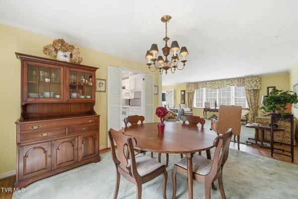 $299,900 | 698 Garden Lane, Bristol, VA 24201