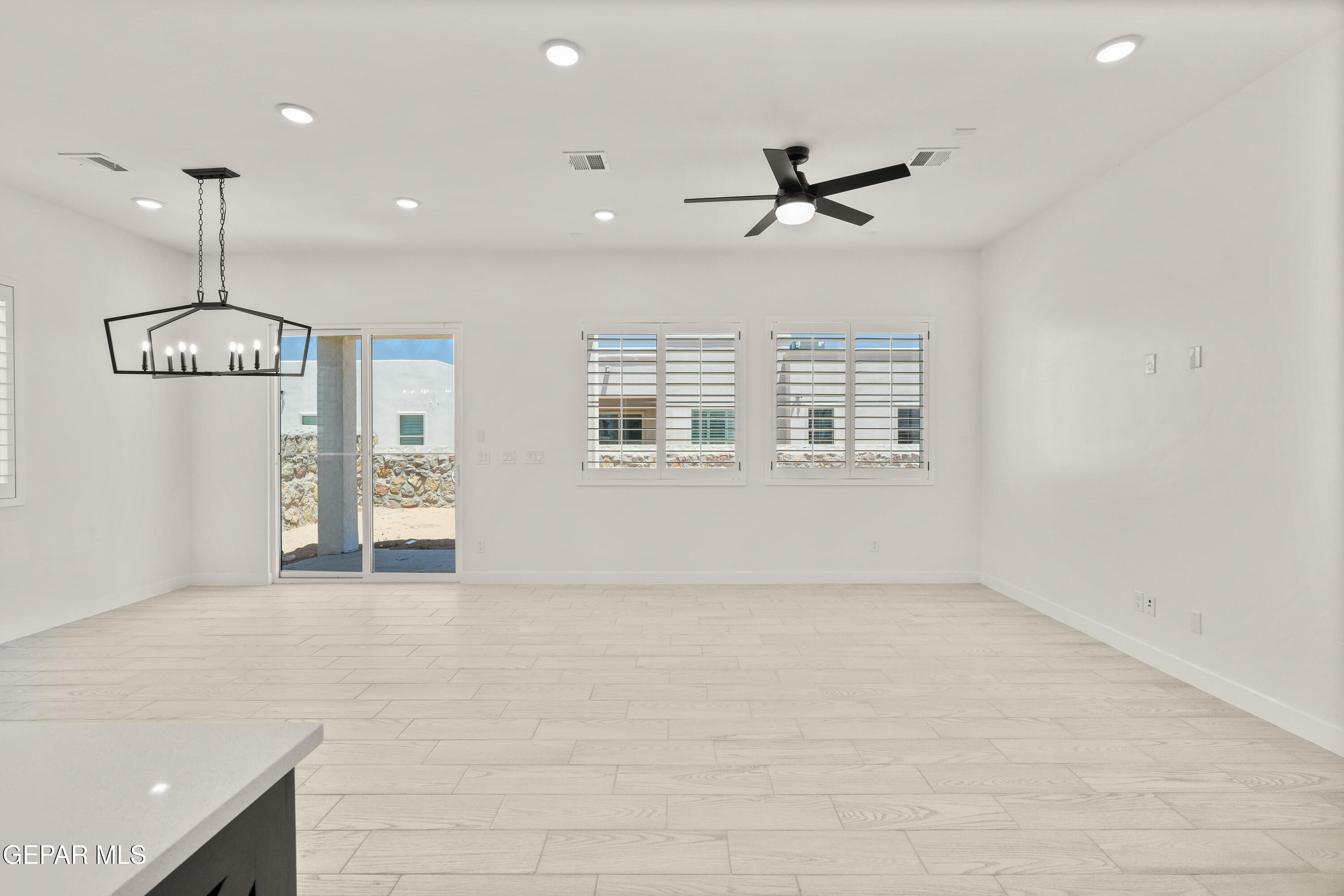 1810 Schyler Love Lane El Paso, TX 79928 - Photo 19 of 37 a view of an empty room with a window