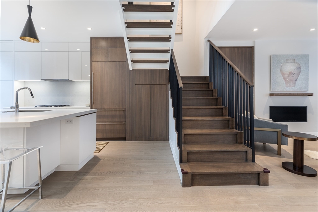 47 Hancock Street, Unit 2 Boston, MA 02114 - Photo 13 of 39