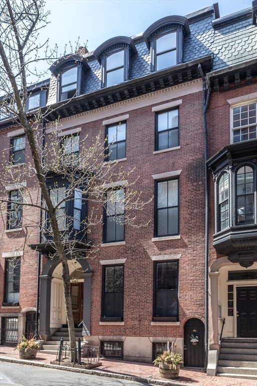 47 Hancock Street, Unit 2 Boston, MA 02114 - Photo 38 of 39