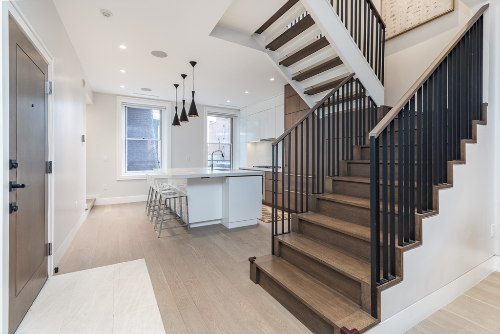 47 Hancock Street, Unit 2 Boston, MA 02114 - Photo 8 of 39