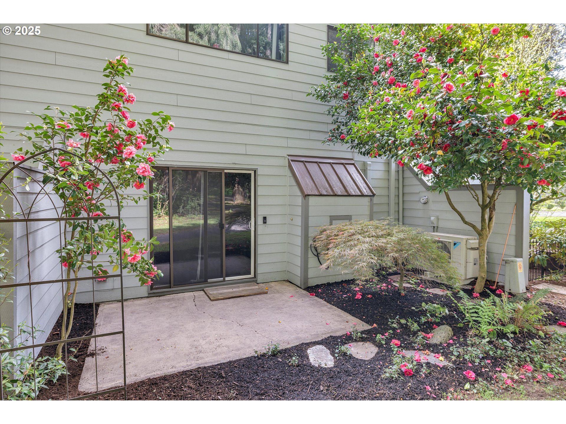 1200 Northeast Territorial Road, Unit 92 Canby, OR 97013 - Photo 25 of 33 Patio