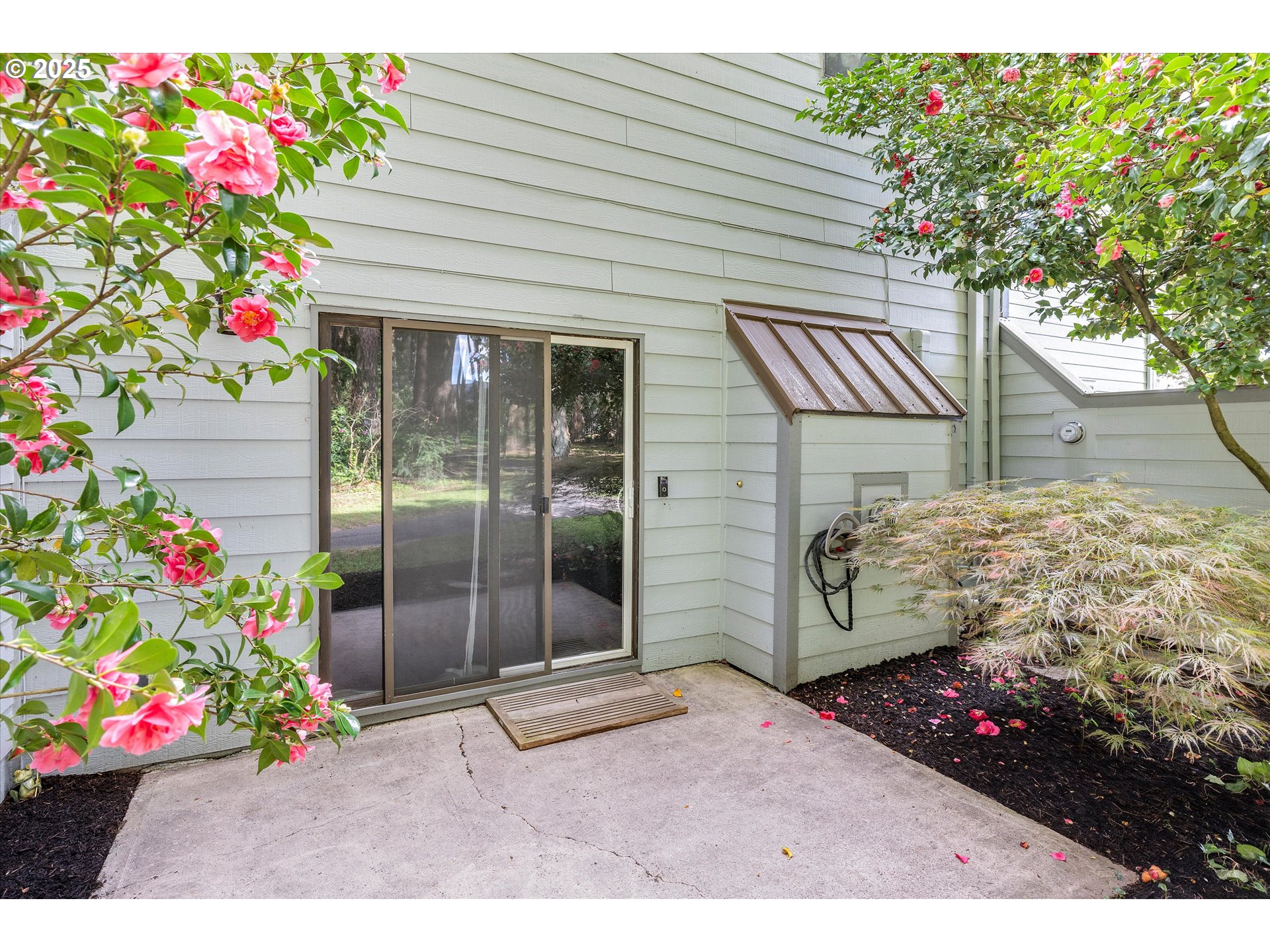 1200 Northeast Territorial Road, Unit 92 Canby, OR 97013 - Photo 26 of 33 Patio