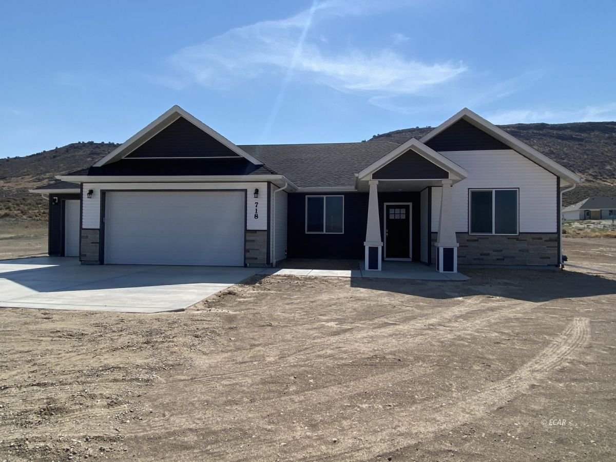 718 Amber Way Elko, NV 89801 - Photo 1 of 27 Gallery Image 1