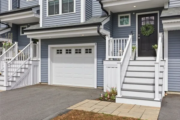 $594,900 | 274 Providence Road, Unit 5, Grafton, MA 01560