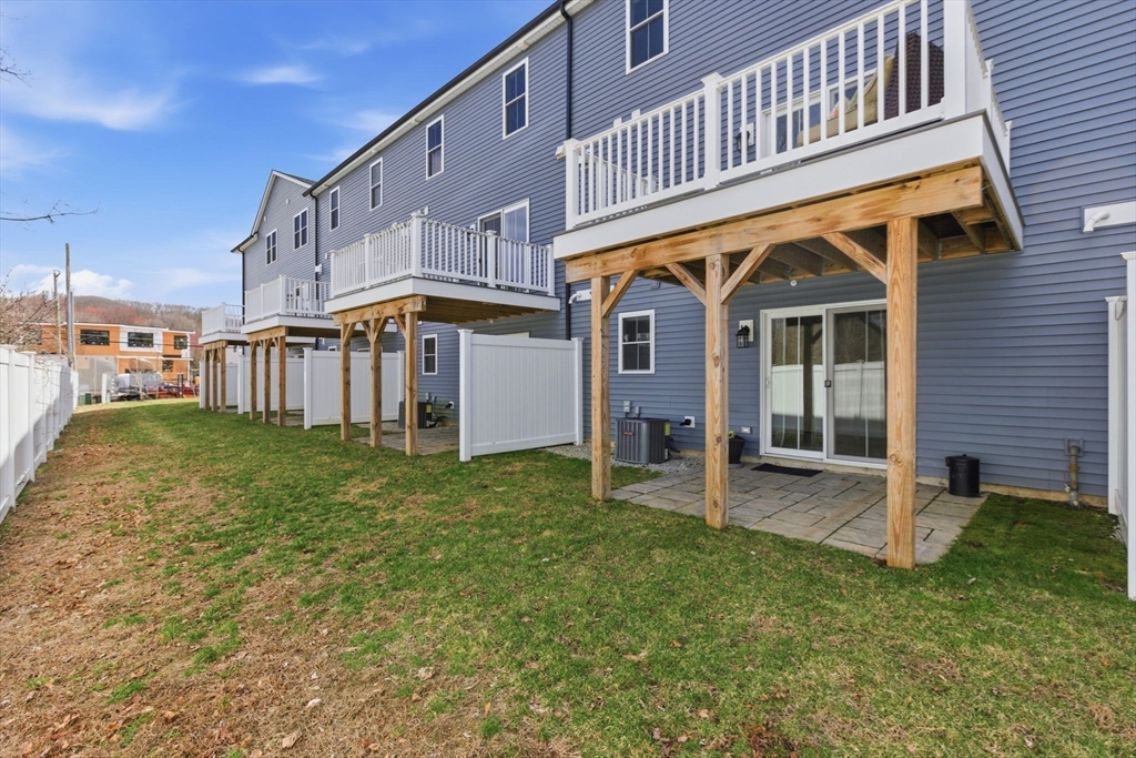 274 Providence Road, Unit 5 Grafton, MA 01560 - Photo 31 of 42