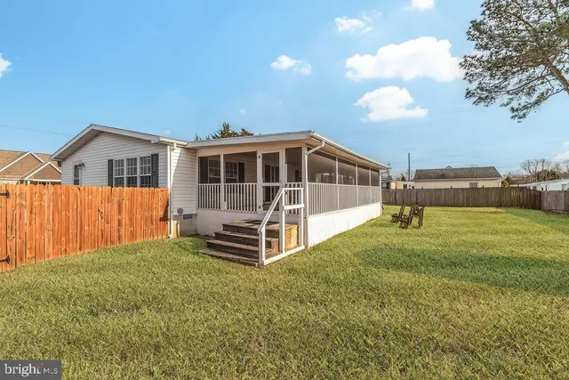 $330,000 | 31434 Oak Street, Ocean View, DE 19970