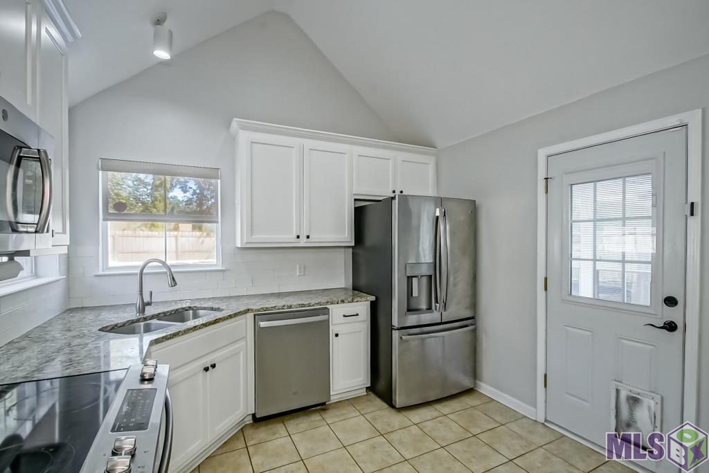 16325 Somersby Avenue Baton Rouge, LA 70817 - Photo 11 of 37