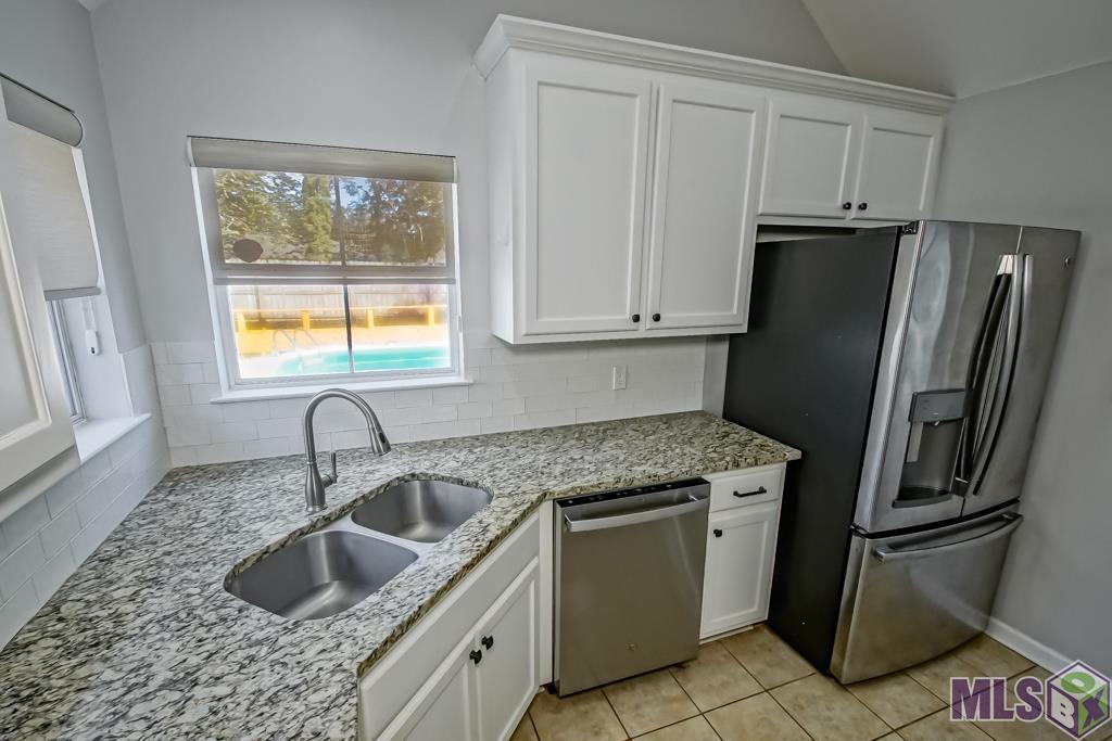 16325 Somersby Avenue Baton Rouge, LA 70817 - Photo 12 of 37