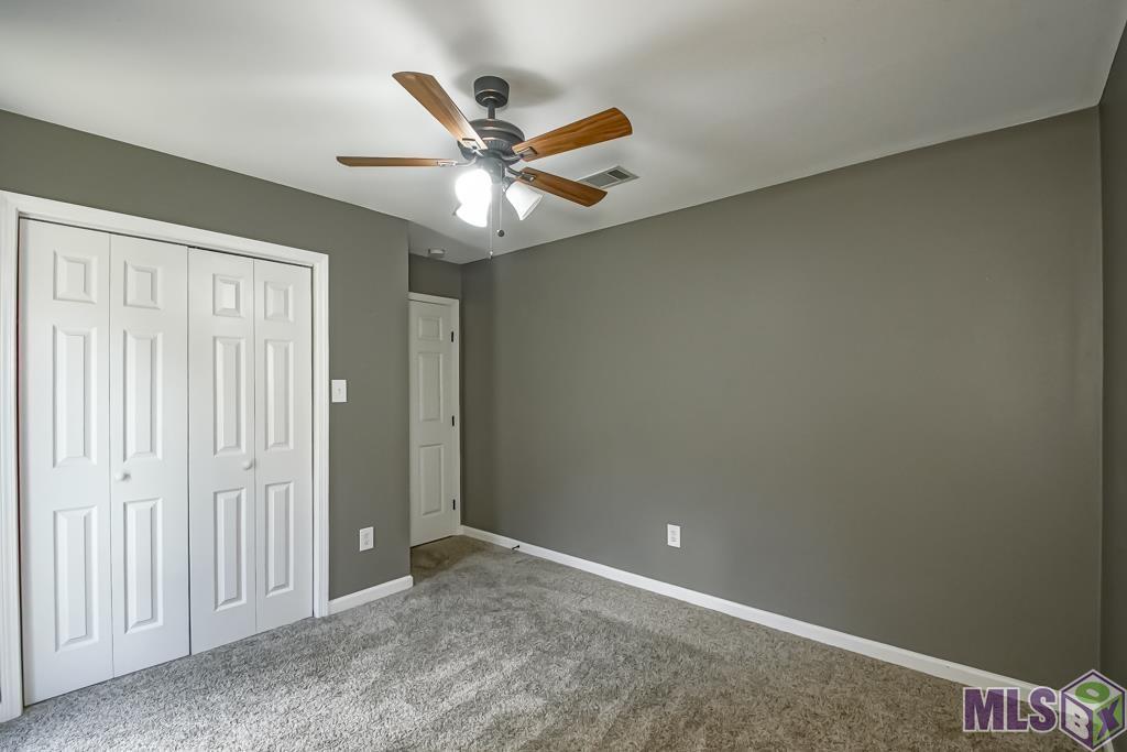 16325 Somersby Avenue Baton Rouge, LA 70817 - Photo 22 of 37