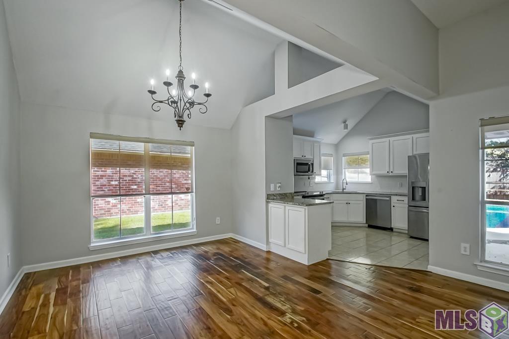 16325 Somersby Avenue Baton Rouge, LA 70817 - Photo 9 of 37