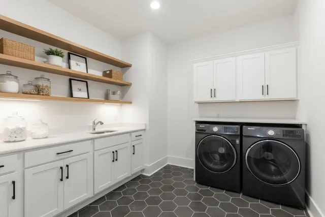 $1,199,990 | 3989 Kathie Drive, Thompson's Station, TN 37179