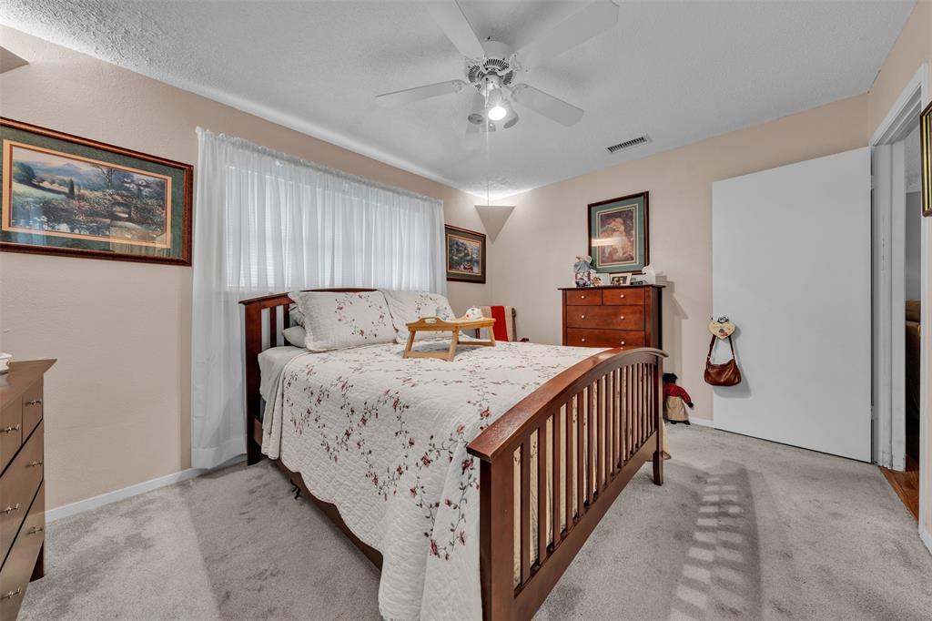 19 Page Street Hurst, TX 76053 - Photo 22 of 39