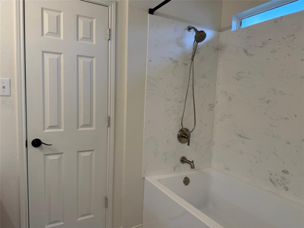 909 Carthage Way Arlington, TX 76017 - Photo 13 of 31 Updated