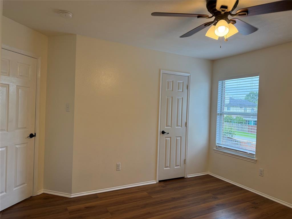 909 Carthage Way Arlington, TX 76017 - Photo 22 of 31 All bedrooms are upstairs