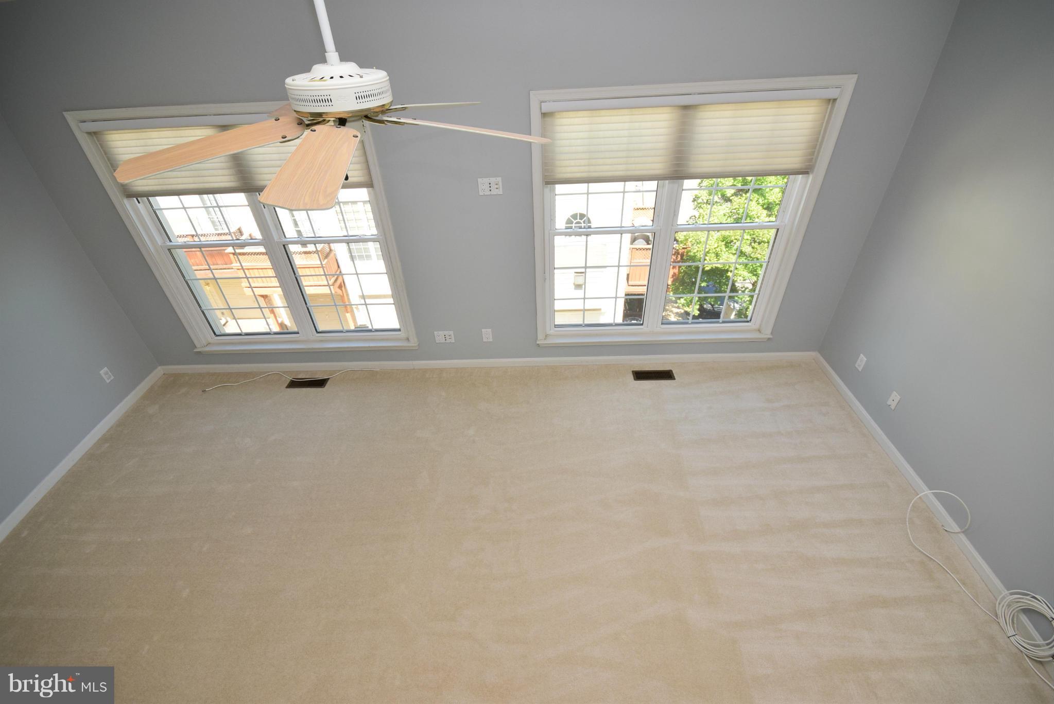 6033 Riddle Walk Alexandria, VA 22312 - Photo 13 of 29 Bedroom (Master)