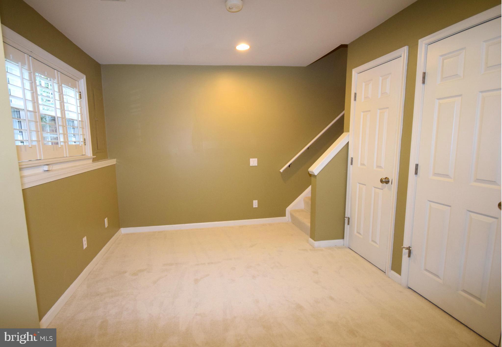 6033 Riddle Walk Alexandria, VA 22312 - Photo 22 of 29 Interior (General)