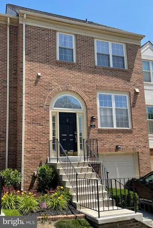 $3,700 | 340 Cloude's Mill Court, Alexandria, VA 22304