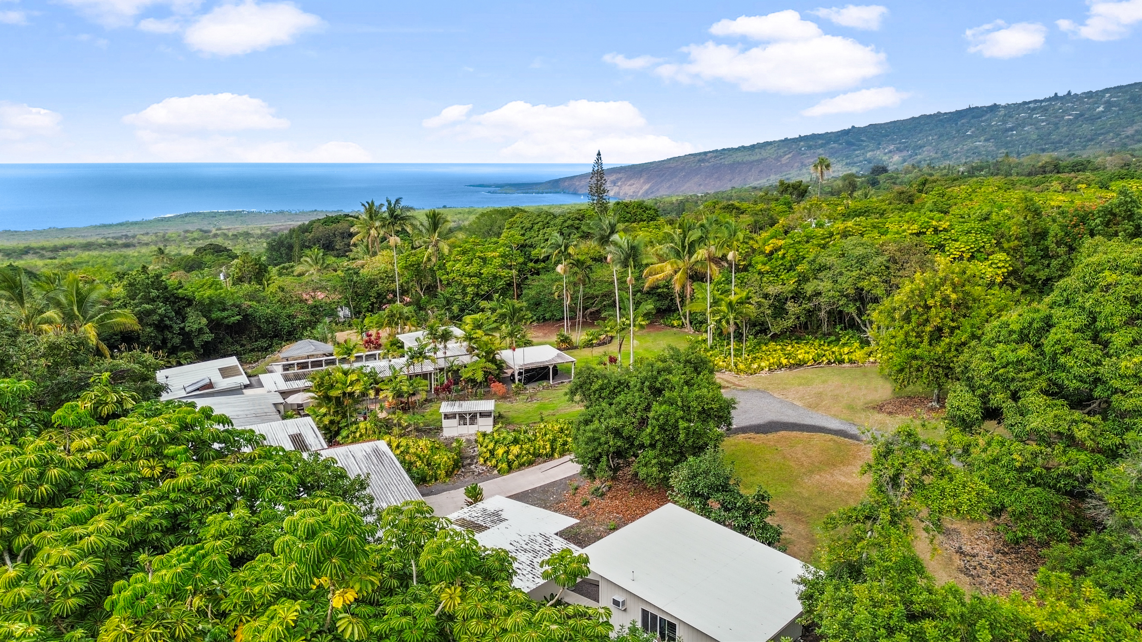 83-5369 Manako Road Captain Cook, HI 96704 - Photo 18 of 30 a view of a city