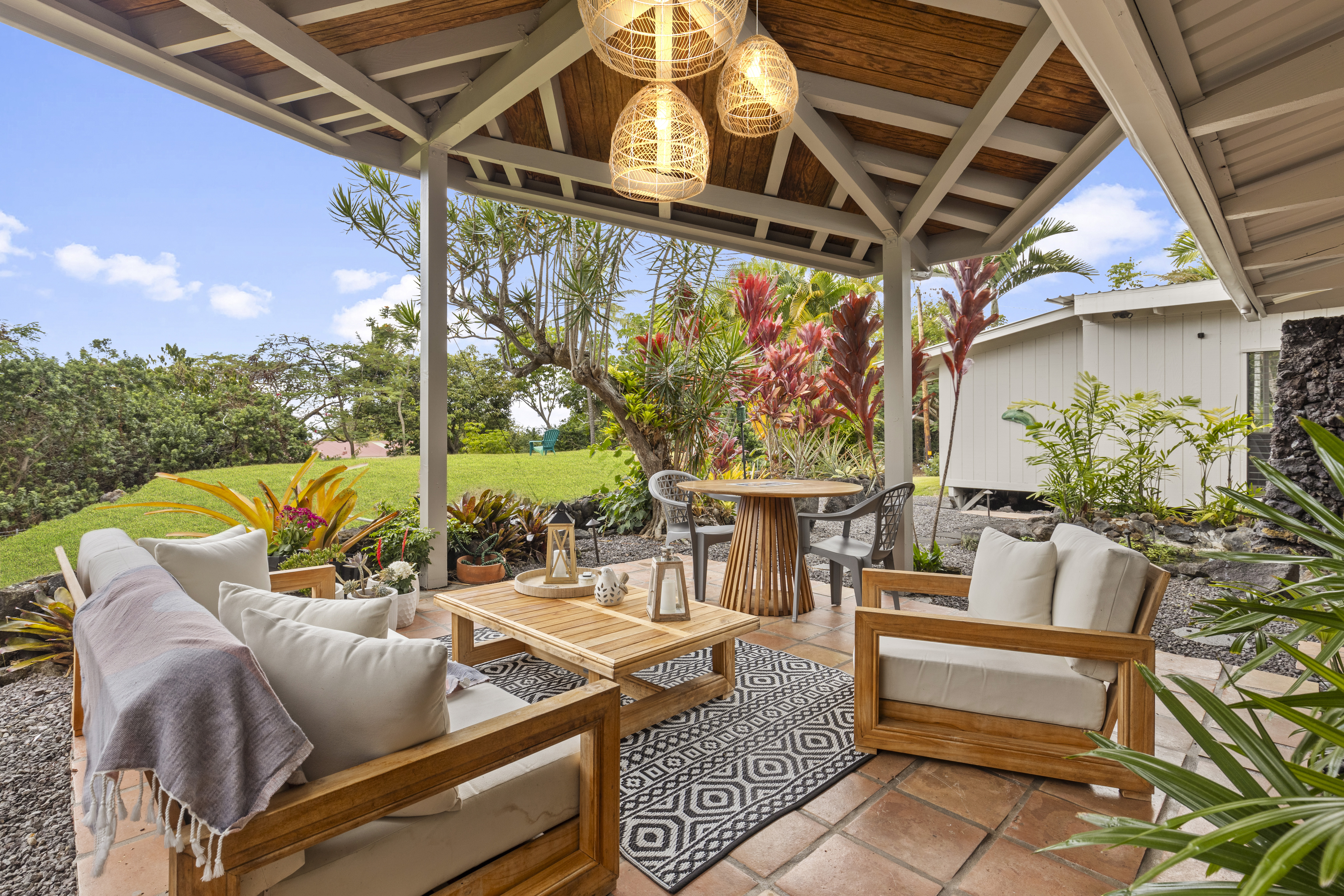 83-5369 Manako Road Captain Cook, HI 96704 - Photo 8 of 30 a view of an outdoor sitting area