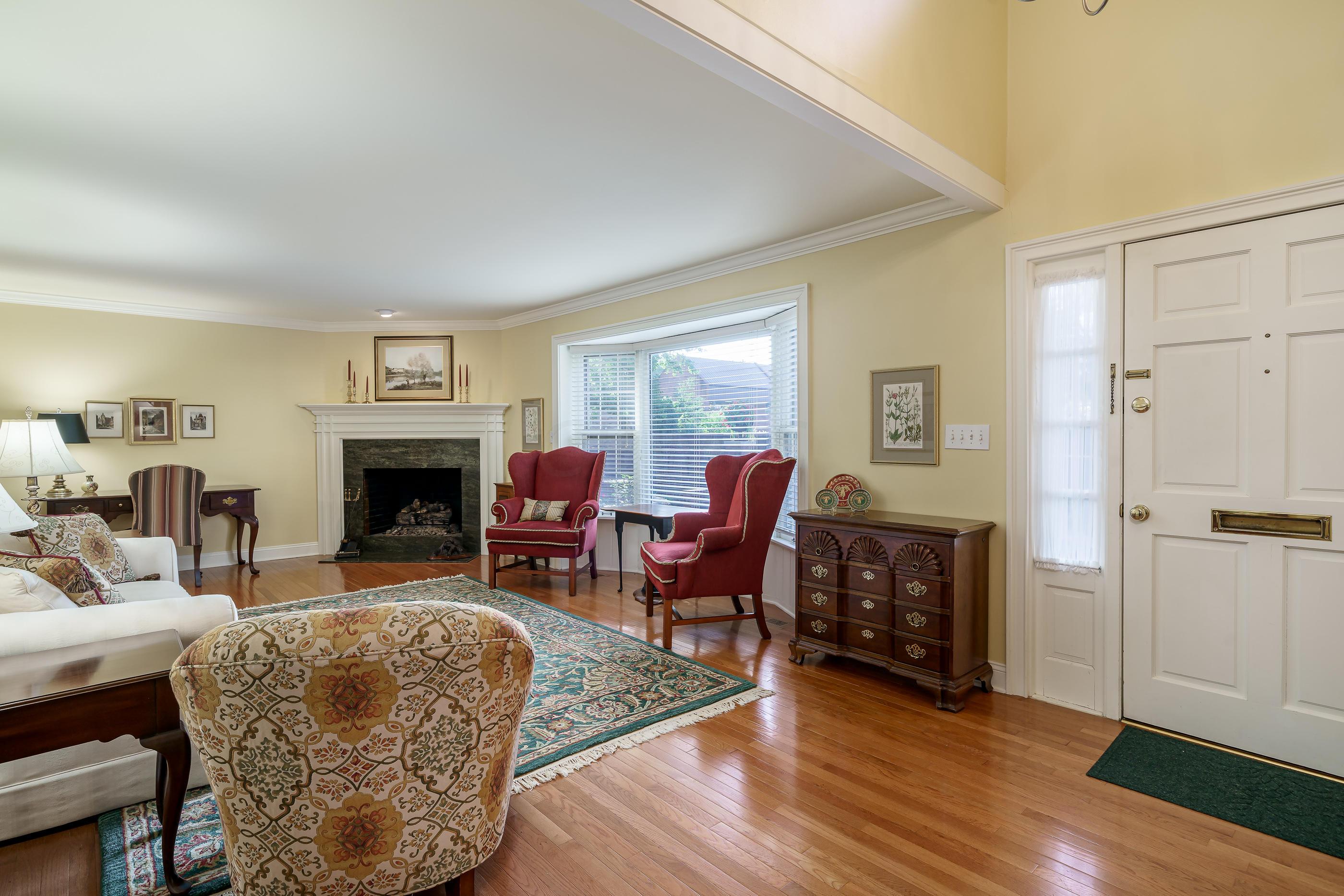 970 High Street, Unit A2 Worthington, OH 43085 - Photo 4 of 33