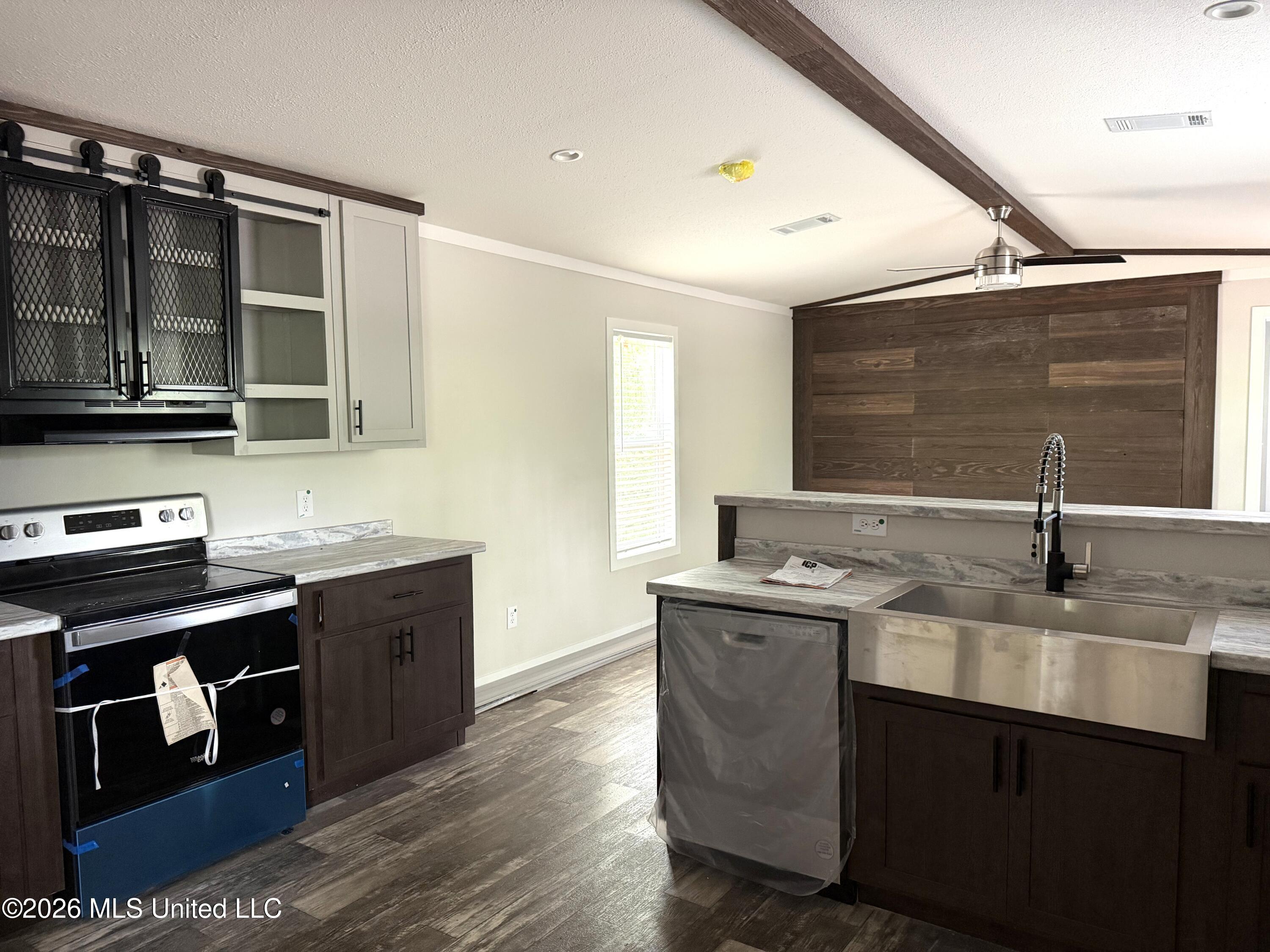 19296 Pete Hickman Road Saucier, MS 39574 - Photo 4 of 15 kitch