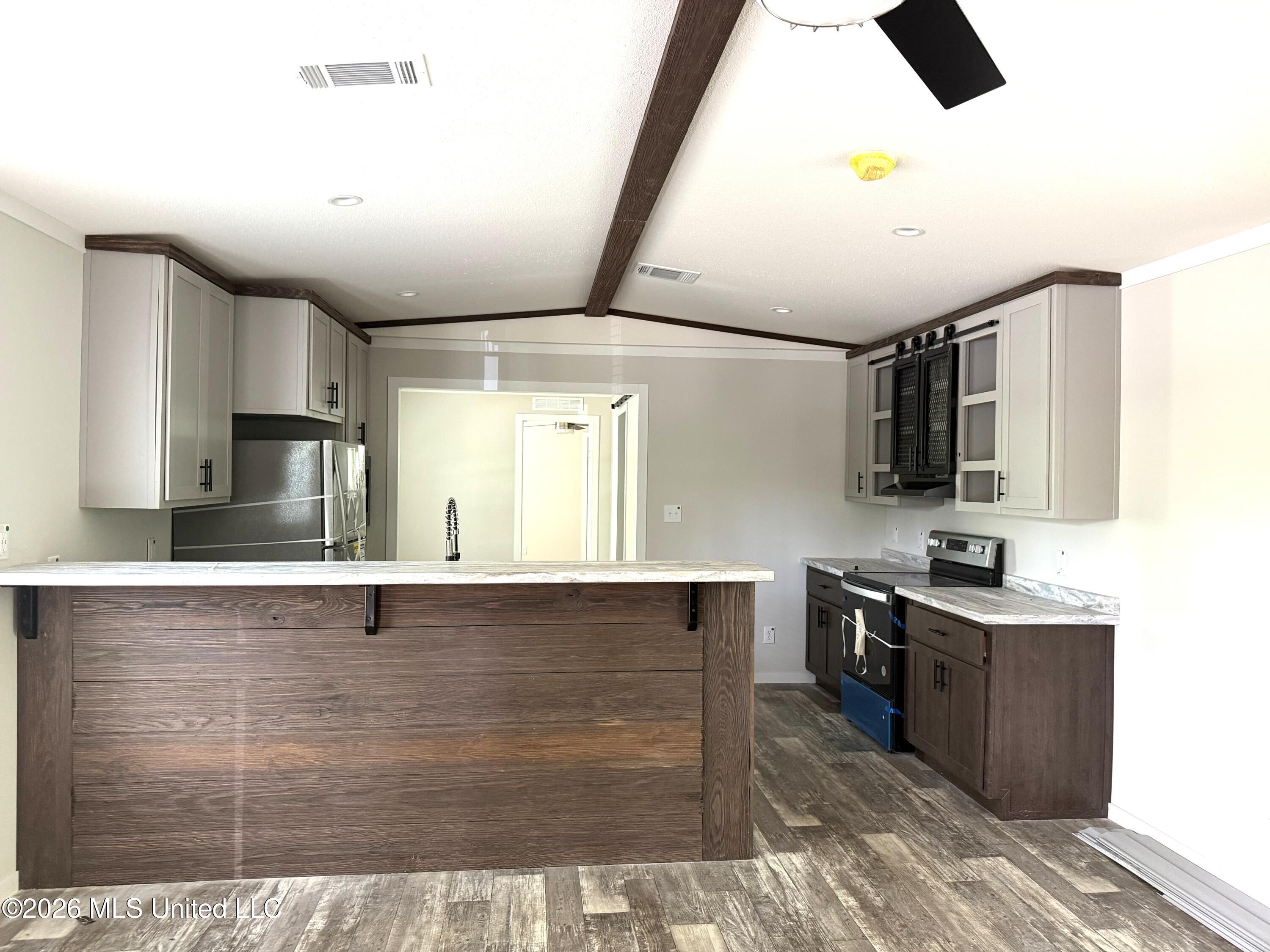 19296 Pete Hickman Road Saucier, MS 39574 - Photo 6 of 15 kitchen