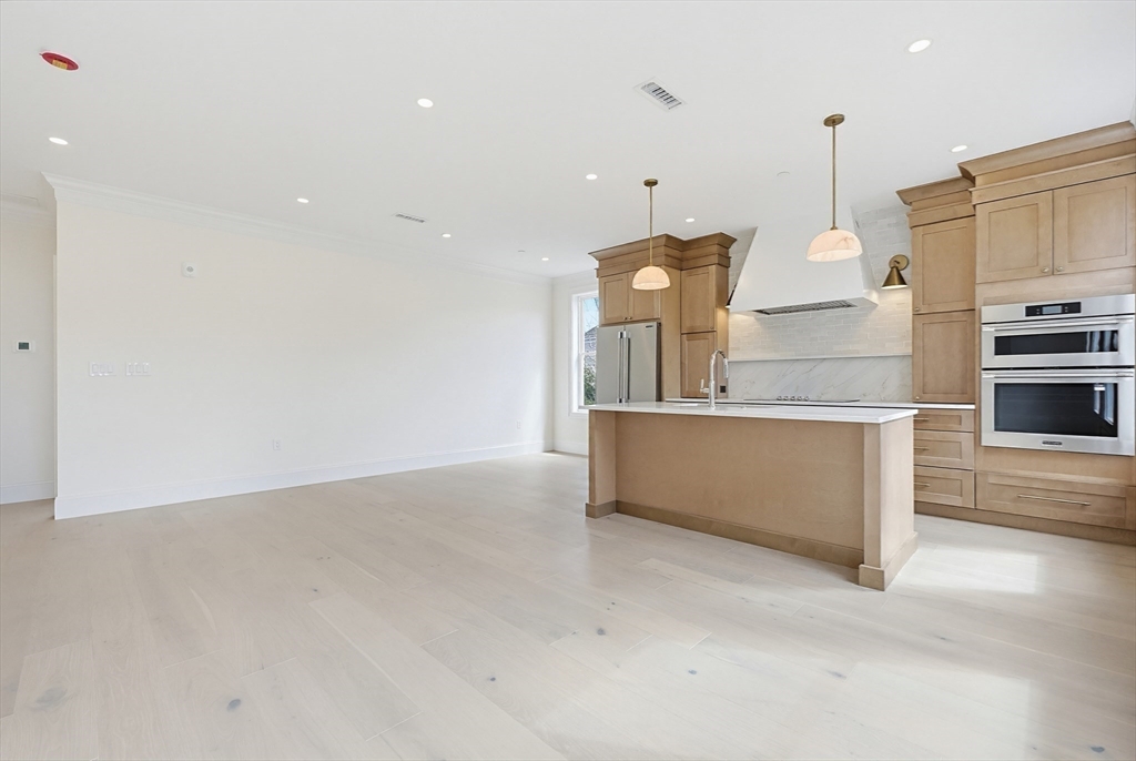 257 R Market Street, Unit C Boston, MA 02135 - Photo 4 of 30 Gallery Image 4