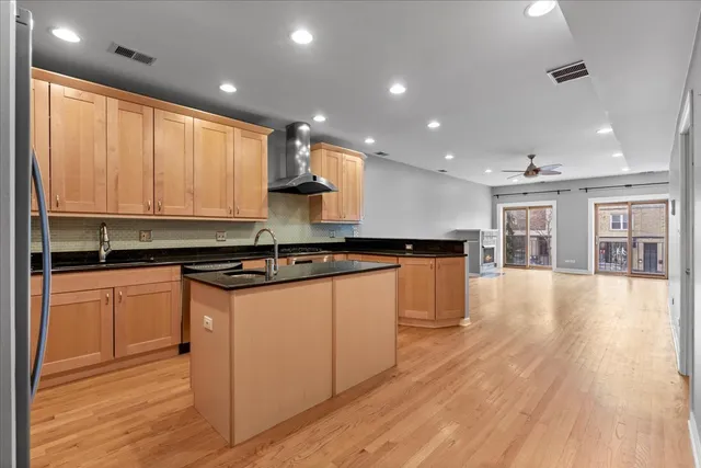 $499,000 | 1523 North Ashland Avenue, Unit 2, Chicago, IL 60622