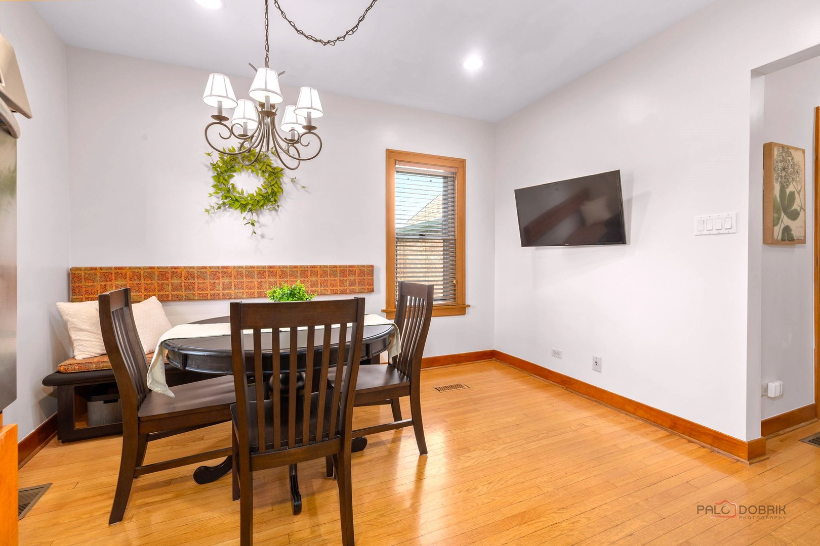 2720 Beulah Avenue River Grove, IL 60171 - Photo 14 of 33 a view of a dining room with furniture and chandelier