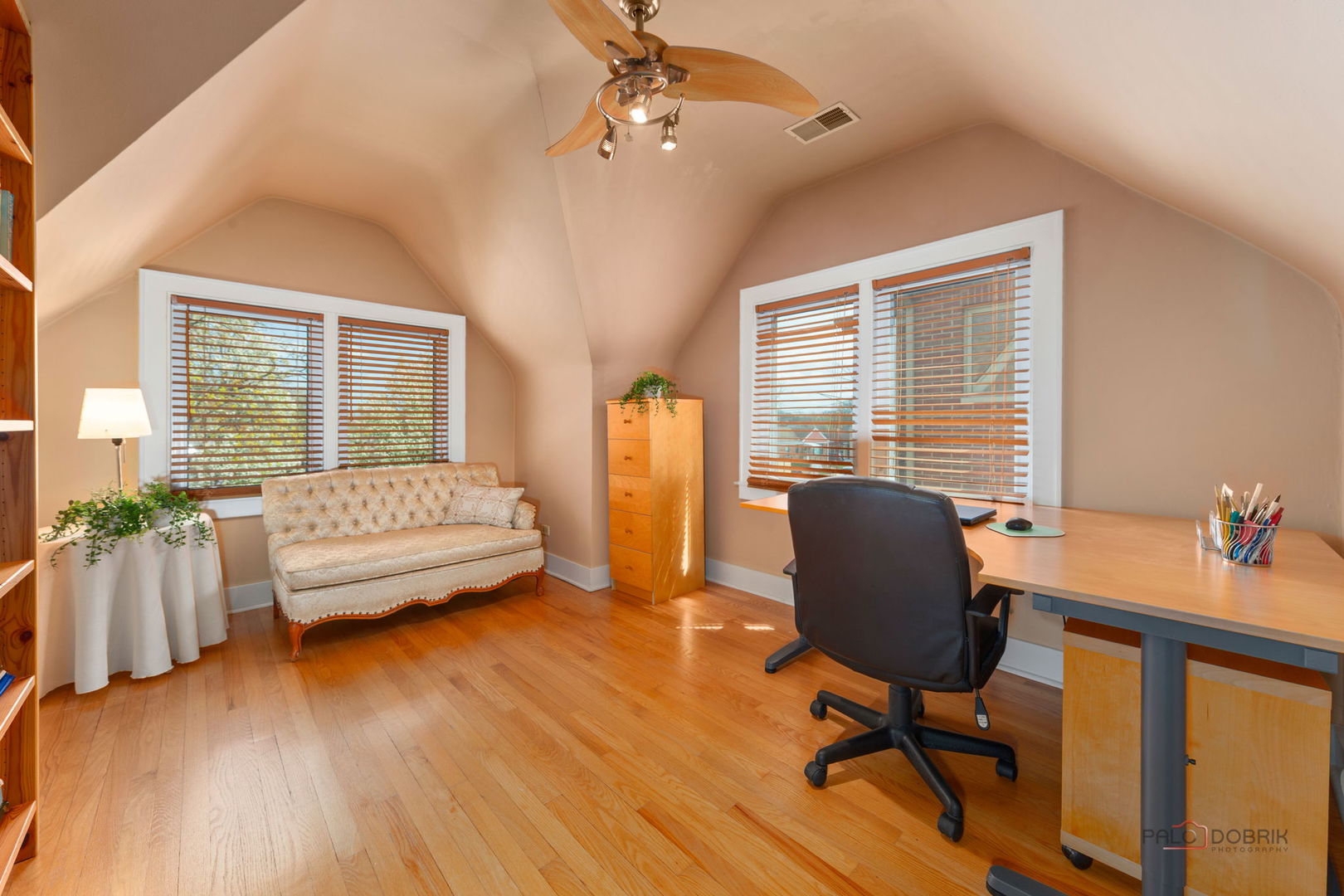 2720 Beulah Avenue River Grove, IL 60171 - Photo 22 of 33 a bedroom with a bed and a desk