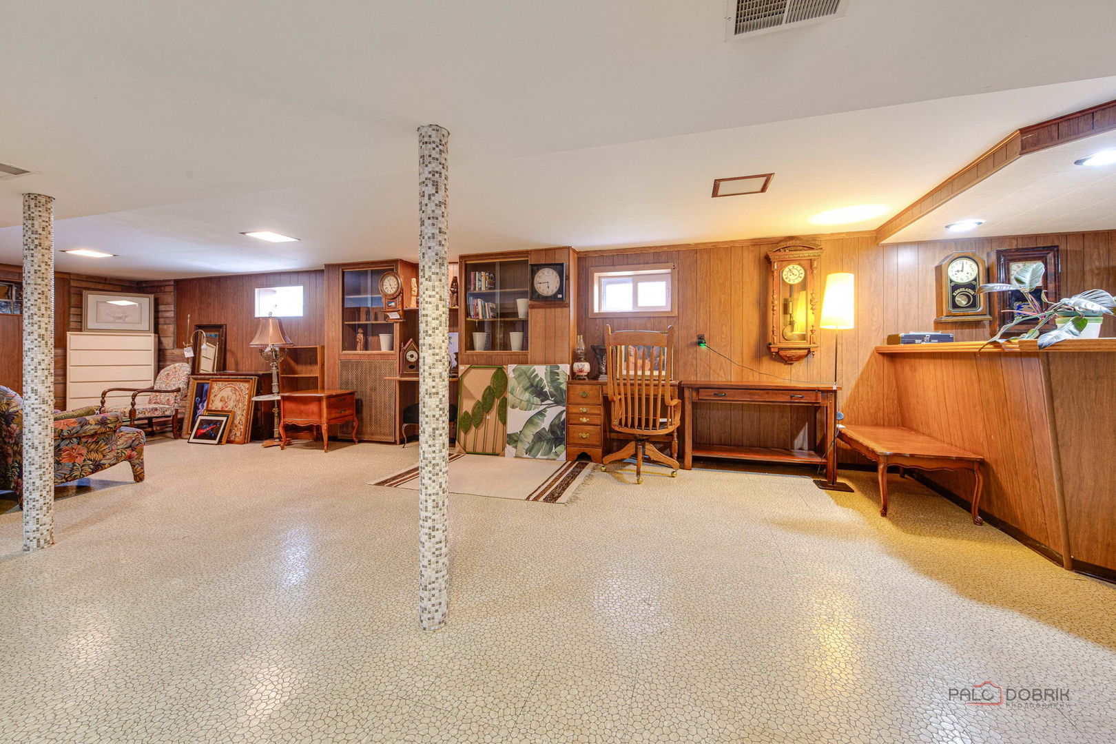 2720 Beulah Avenue River Grove, IL 60171 - Photo 28 of 33 a view of a livingroom with furniture and a window