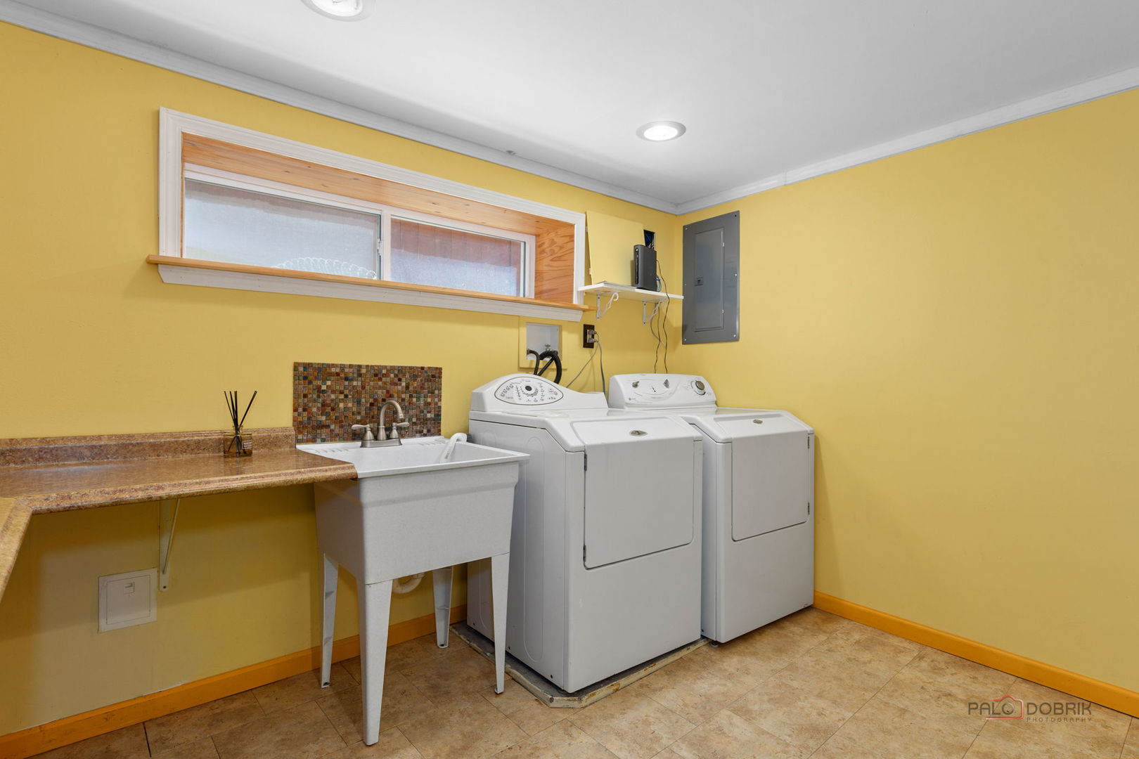 2720 Beulah Avenue River Grove, IL 60171 - Photo 29 of 33 a utility room with dryer and washer