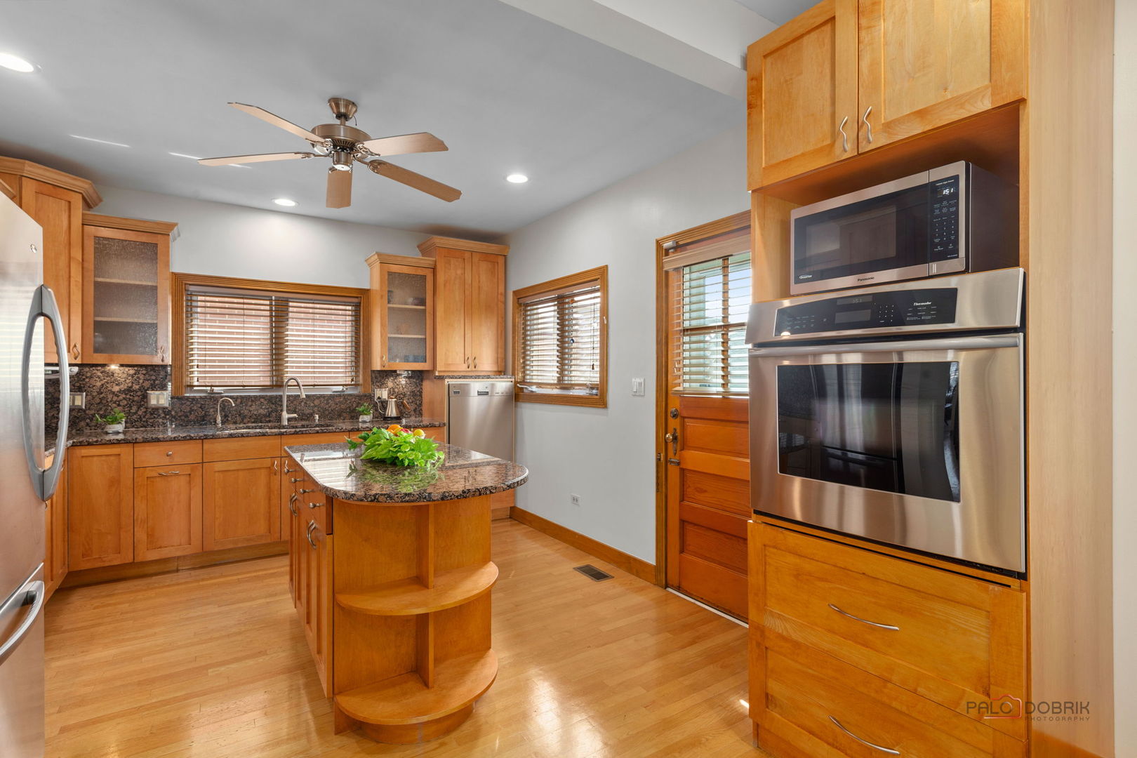 2720 Beulah Avenue River Grove, IL 60171 - Photo 9 of 33 a living room with stainless steel appliances furniture and a kitchen view
