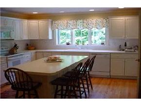 139 Cambridge Road Bedford, NH 03110 - Photo 2 of 5 Gallery Image 2