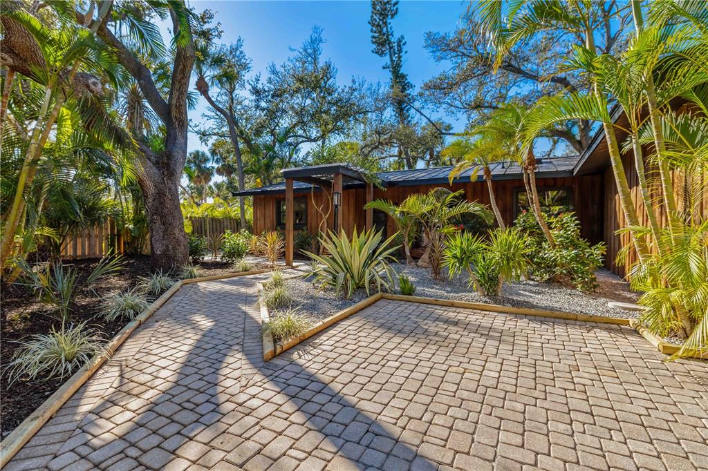 4534 Banan Place Siesta Key, FL 34242 - Photo 77 of 77 a view of outdoor space