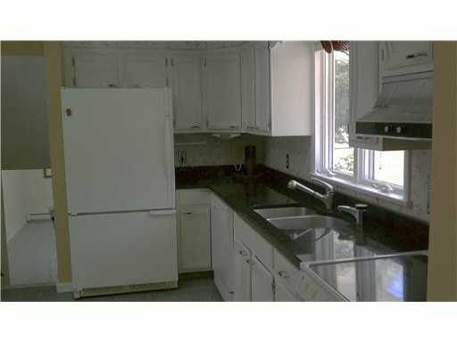 45 Wellstown Road Hopkinton, RI 02804 - Photo 7 of 25 Kitchen.