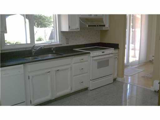 45 Wellstown Road Hopkinton, RI 02804 - Photo 9 of 25 Kitchen.
