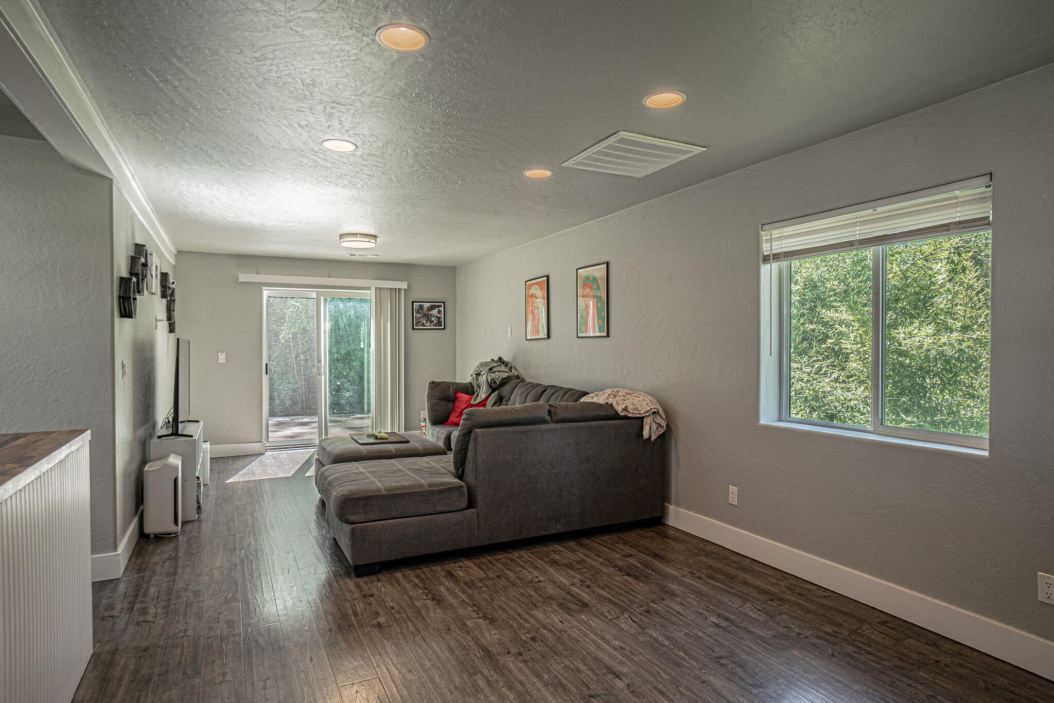 549 Wilson Road Central Point, OR 97502 - Photo 6 of 35 DSC00193-HDR