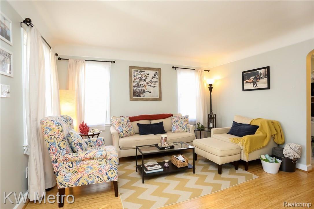 1220 Cambridge Road Berkley, MI 48072 - Photo 4 of 30 Cambridge-5.jpg