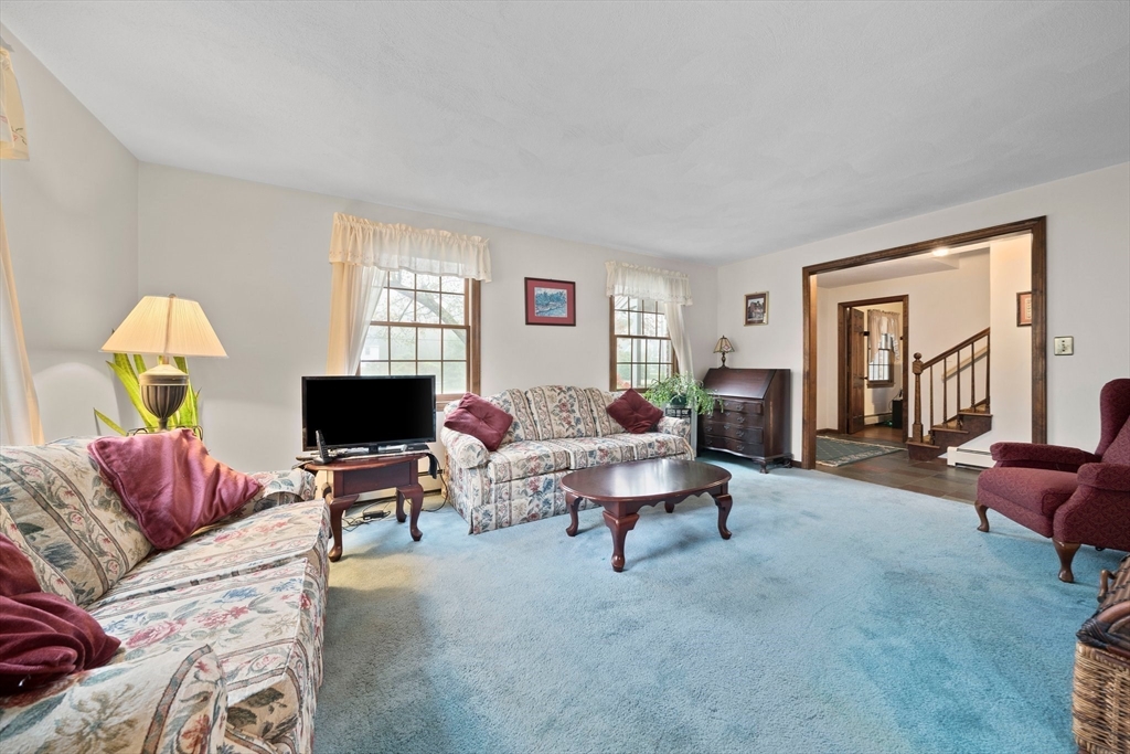 300 Holly Road Marshfield, MA 02050 - Photo 12 of 32 Gallery Image 12