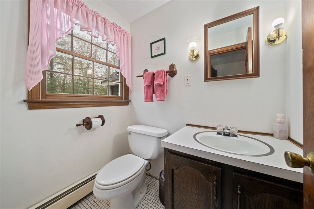 300 Holly Road Marshfield, MA 02050 - Photo 13 of 32 Gallery Image 13
