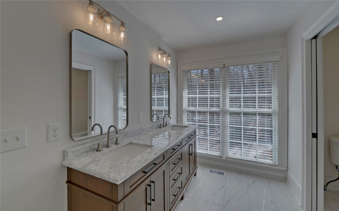 114 Blue Ridge Place Lavonia, GA 30553 - Photo 21 of 46