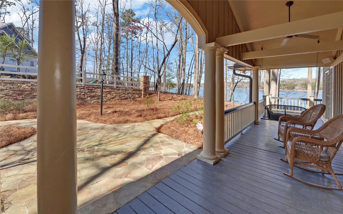 114 Blue Ridge Place Lavonia, GA 30553 - Photo 4 of 46