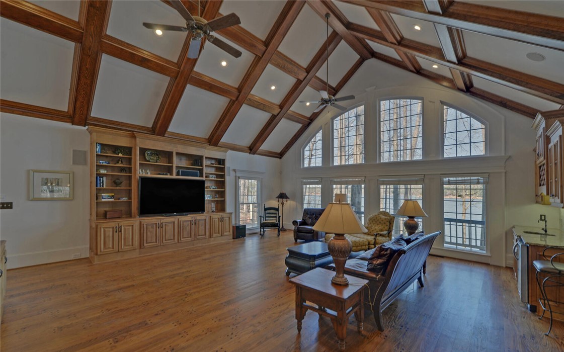 114 Blue Ridge Place Lavonia, GA 30553 - Photo 8 of 46