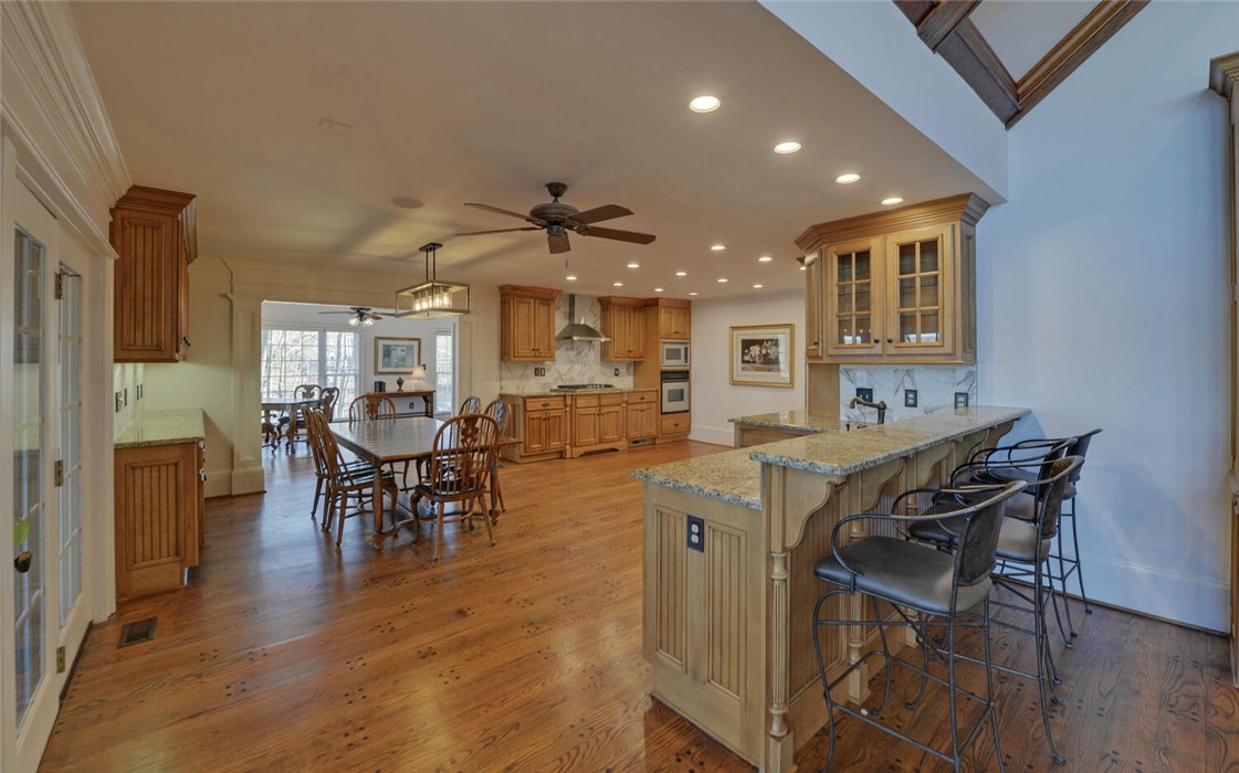 114 Blue Ridge Place Lavonia, GA 30553 - Photo 10 of 46